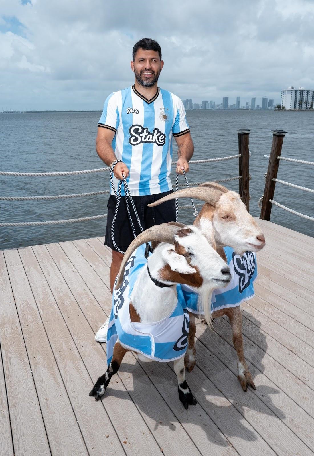 the-goats-have-arrived:-stake-pulls-off-ambitious-marketing-stunt-as-sergio-aguero-welcomes-world-champions-to-miami