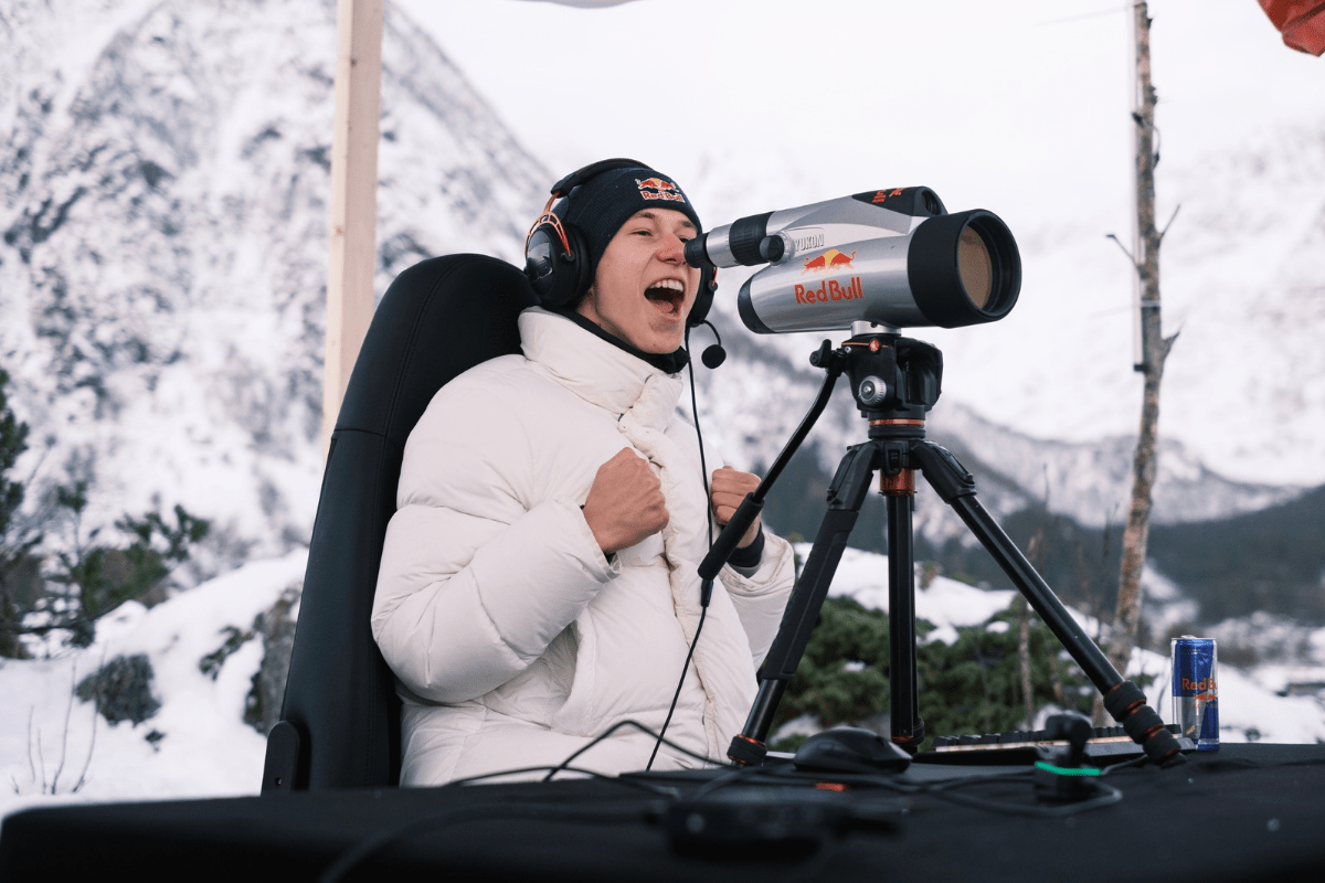 mrsavage-takes-aim-at-a-fortnite-guinness-world-record