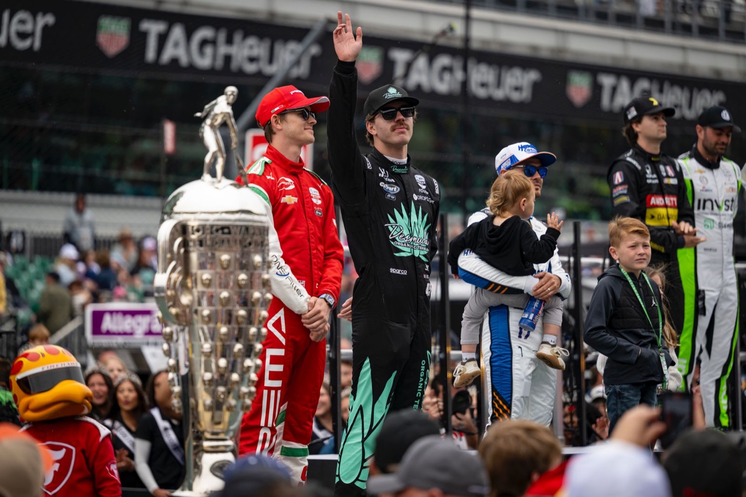 lotterycom-and-sports.com-driver-receives-top-rookie-honors-at-the-indy-500